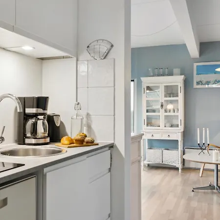 Bad, Lejl, 50 Apartment